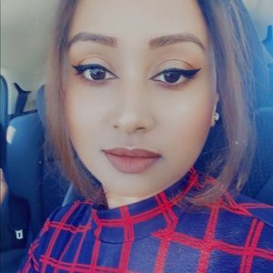 Meet your Posher, Shorna